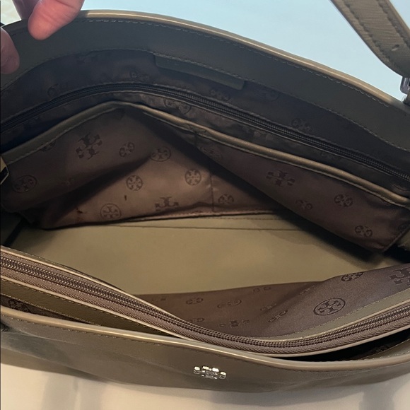 Tory Burch York Buckle Tote Bag in Saffiano Leather and a Grey/Taupe Color Purse - Picture 8 of 14